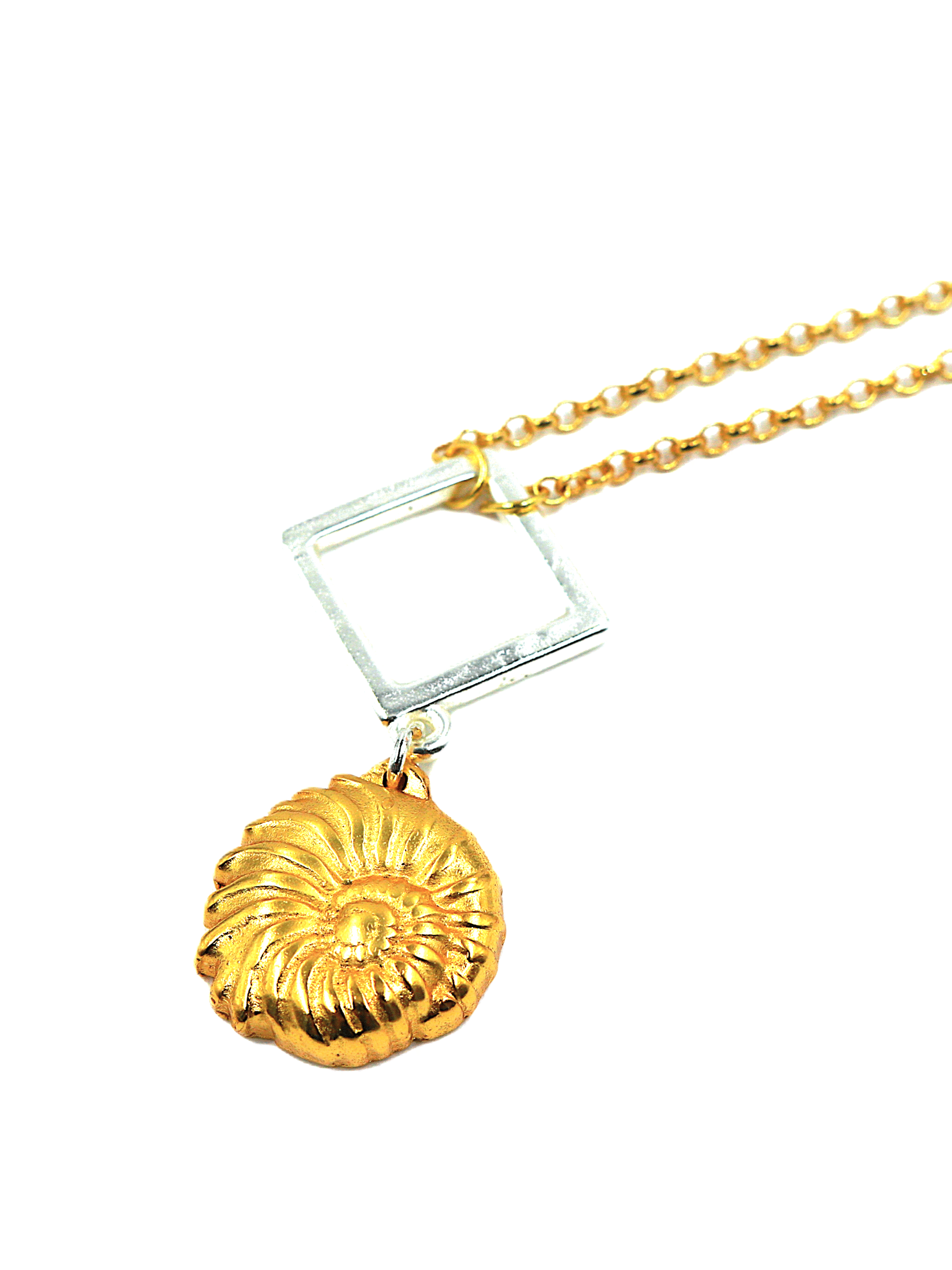 Rombanta Collar Dije Dorado y Plateado Rombanta Collar Dije Dorado y Plateado