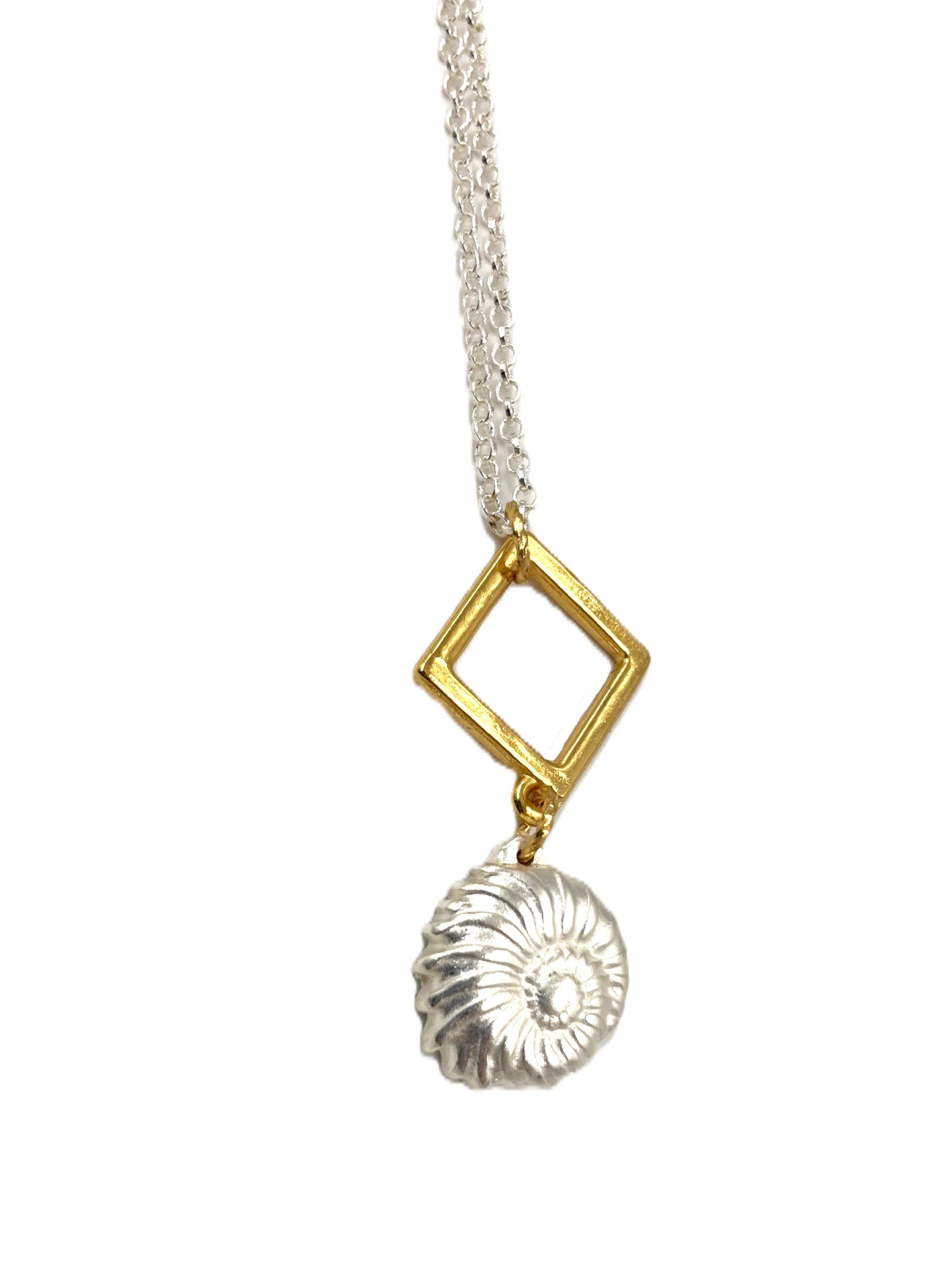 Rombanta Collar Plateado Dije Plateado y Dorado Kairos Rombanta Collar Plateado Dije Plateado y Dorado Kairos