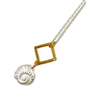 Rombanta Collar Plateado Dije Plateado y Dorado